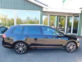 Volkswagen Golf thumbnail 43