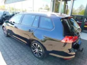 Volkswagen Golf thumbnail 48