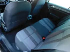 Volkswagen Golf thumbnail 63