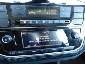 Volkswagen Up thumbnail 20