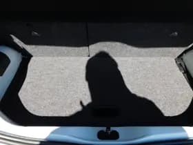 Volkswagen Up thumbnail 24