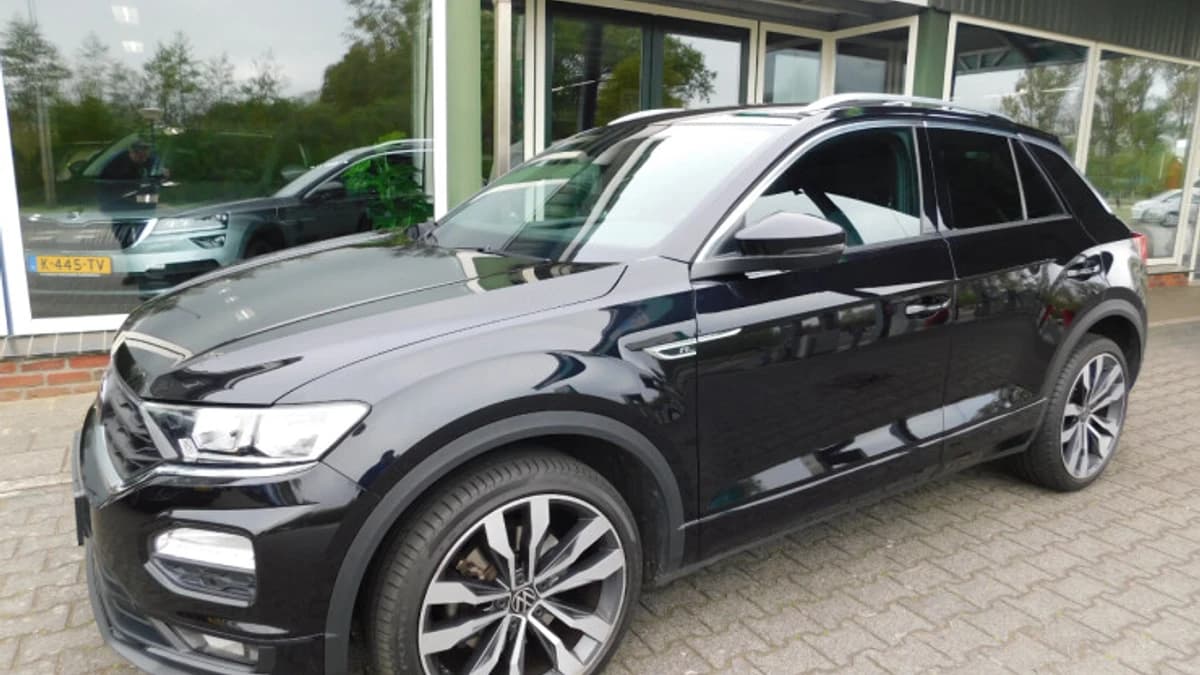 Volkswagen T-Roc — foto 1