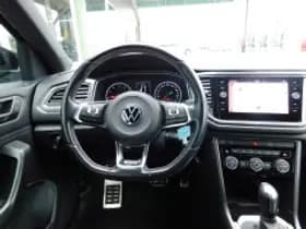 Volkswagen T-Roc thumbnail 3