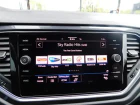 Volkswagen T-Roc thumbnail 22