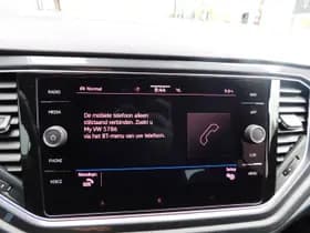 Volkswagen T-Roc thumbnail 23