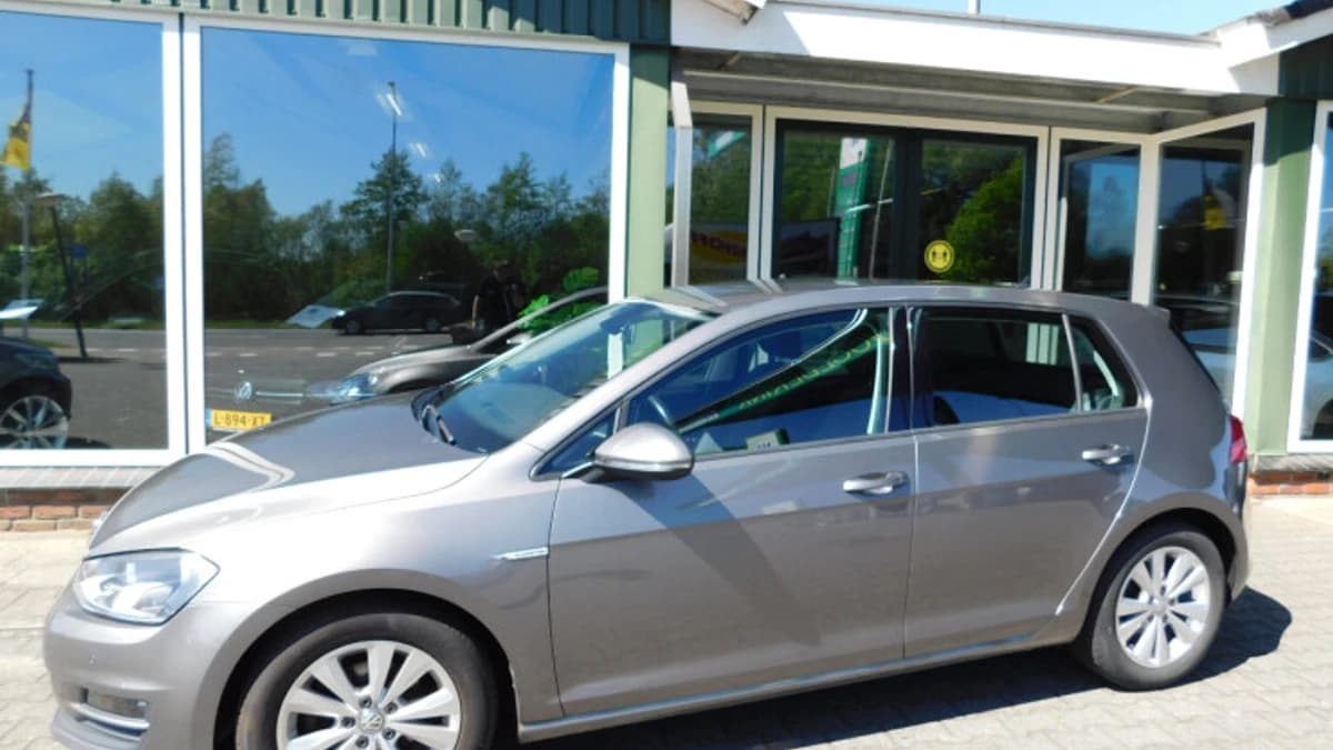 Volkswagen Golf — foto 1