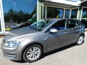 Volkswagen Golf thumbnail 5