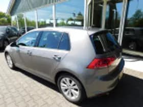 Volkswagen Golf thumbnail 49