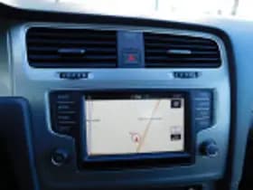 Volkswagen Golf thumbnail 55