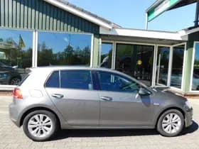 Volkswagen Golf thumbnail 10