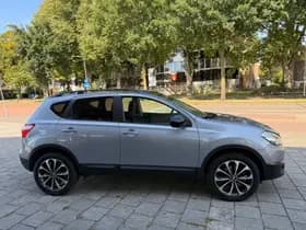 Nissan Qashqai thumbnail 4