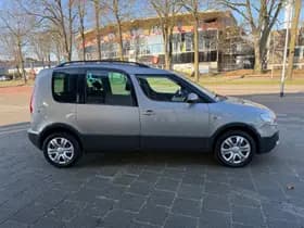 Škoda Roomster thumbnail 4