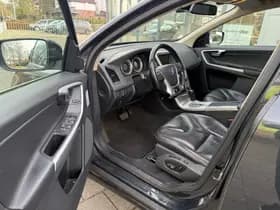 Volvo XC60 thumbnail 18