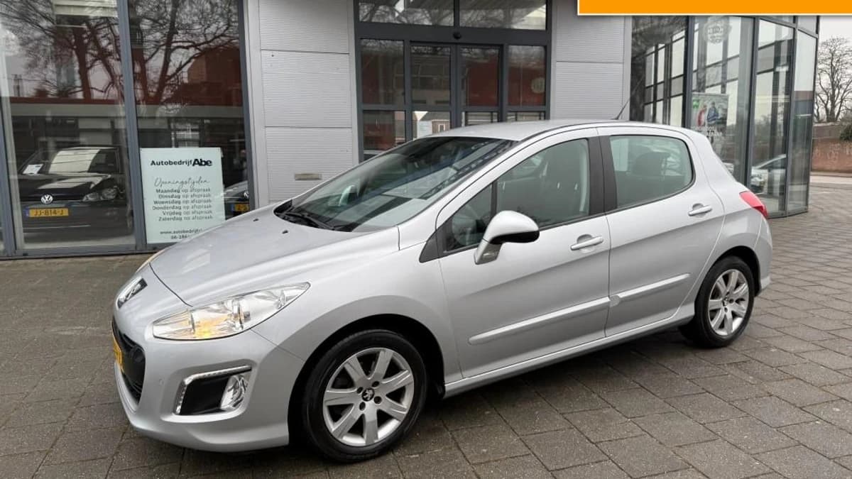 Peugeot 308 — foto 1