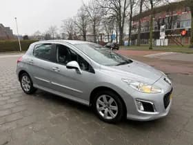 Peugeot 308 thumbnail 3