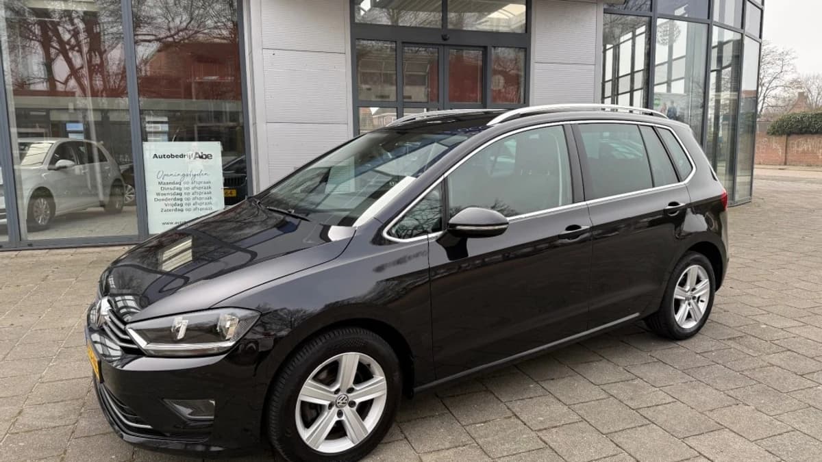 Volkswagen Golf — foto 1