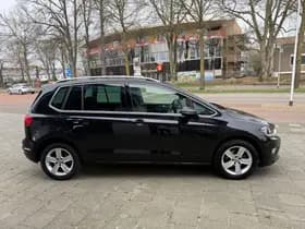 Volkswagen Golf thumbnail 4