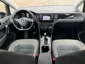 Volkswagen Golf thumbnail 6