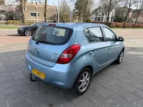 Hyundai i20 thumbnail 4