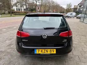 Volkswagen Golf thumbnail 22