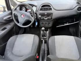 Fiat Punto thumbnail 6