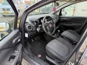 Fiat Punto thumbnail 9