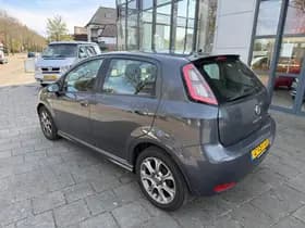 Fiat Punto thumbnail 10