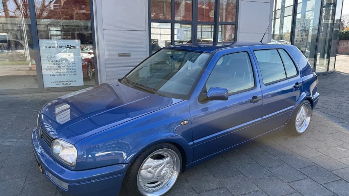 Volkswagen Golf — foto 1