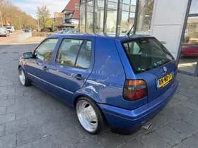 Volkswagen Golf thumbnail 22