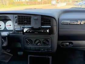Volkswagen Golf thumbnail 10