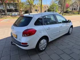 Renault Clio thumbnail 3