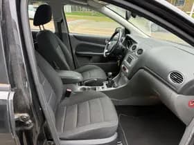 Ford Focus thumbnail 10
