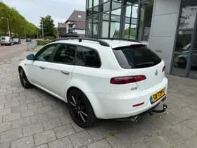Alfa Romeo 159 thumbnail 4