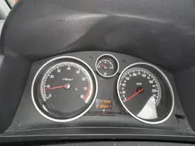 Opel Zafira thumbnail 16