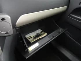 Opel Zafira thumbnail 18
