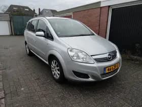 Opel Zafira thumbnail 3