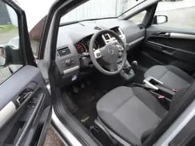 Opel Zafira thumbnail 8