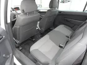 Opel Zafira thumbnail 9