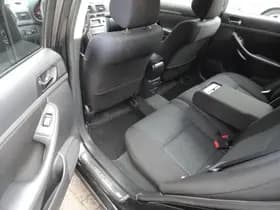 Toyota Avensis thumbnail 9