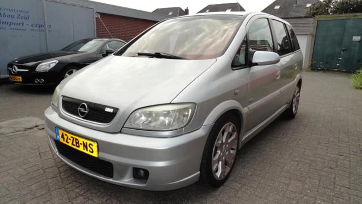 Opel Zafira — foto 1