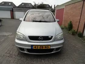 Opel Zafira thumbnail 4