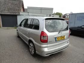 Opel Zafira thumbnail 6