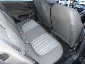 Fiat Punto thumbnail 11