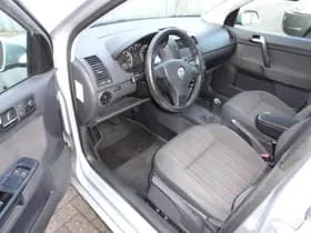 Volkswagen Polo thumbnail 8