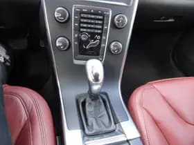 Volvo XC60 thumbnail 17
