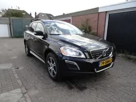 Volvo XC60 thumbnail 3