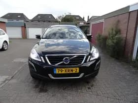 Volvo XC60 thumbnail 4