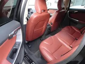 Volvo XC60 thumbnail 9