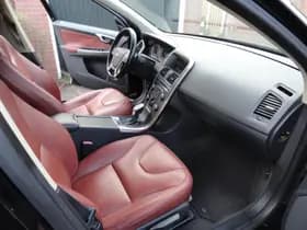 Volvo XC60 thumbnail 10