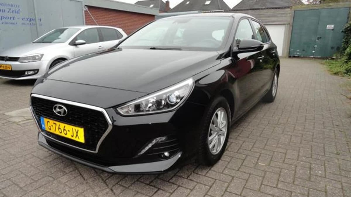 Hyundai i30 — foto 1
